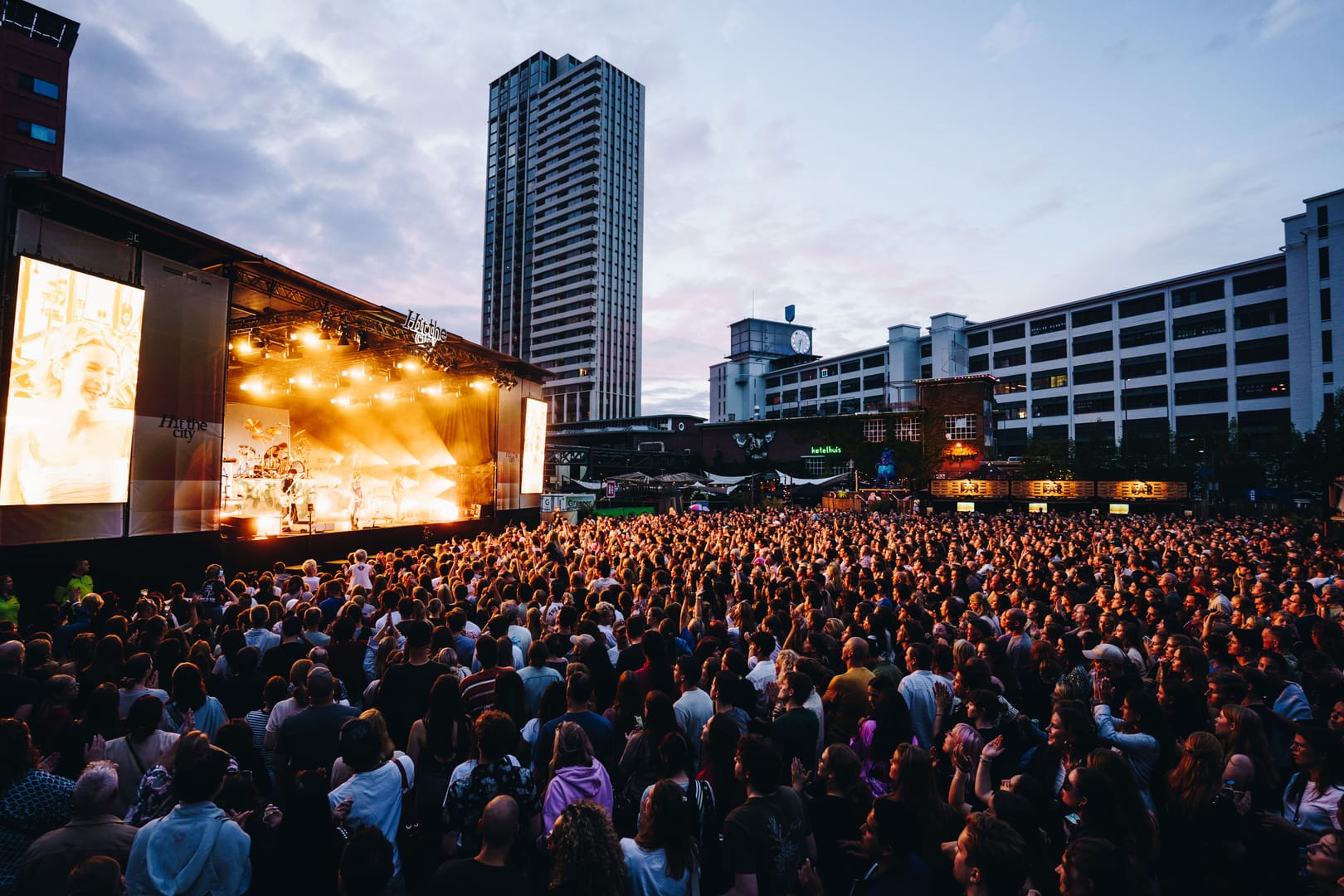 Guus van der Aa Hit the City at Ketelhuisplein
