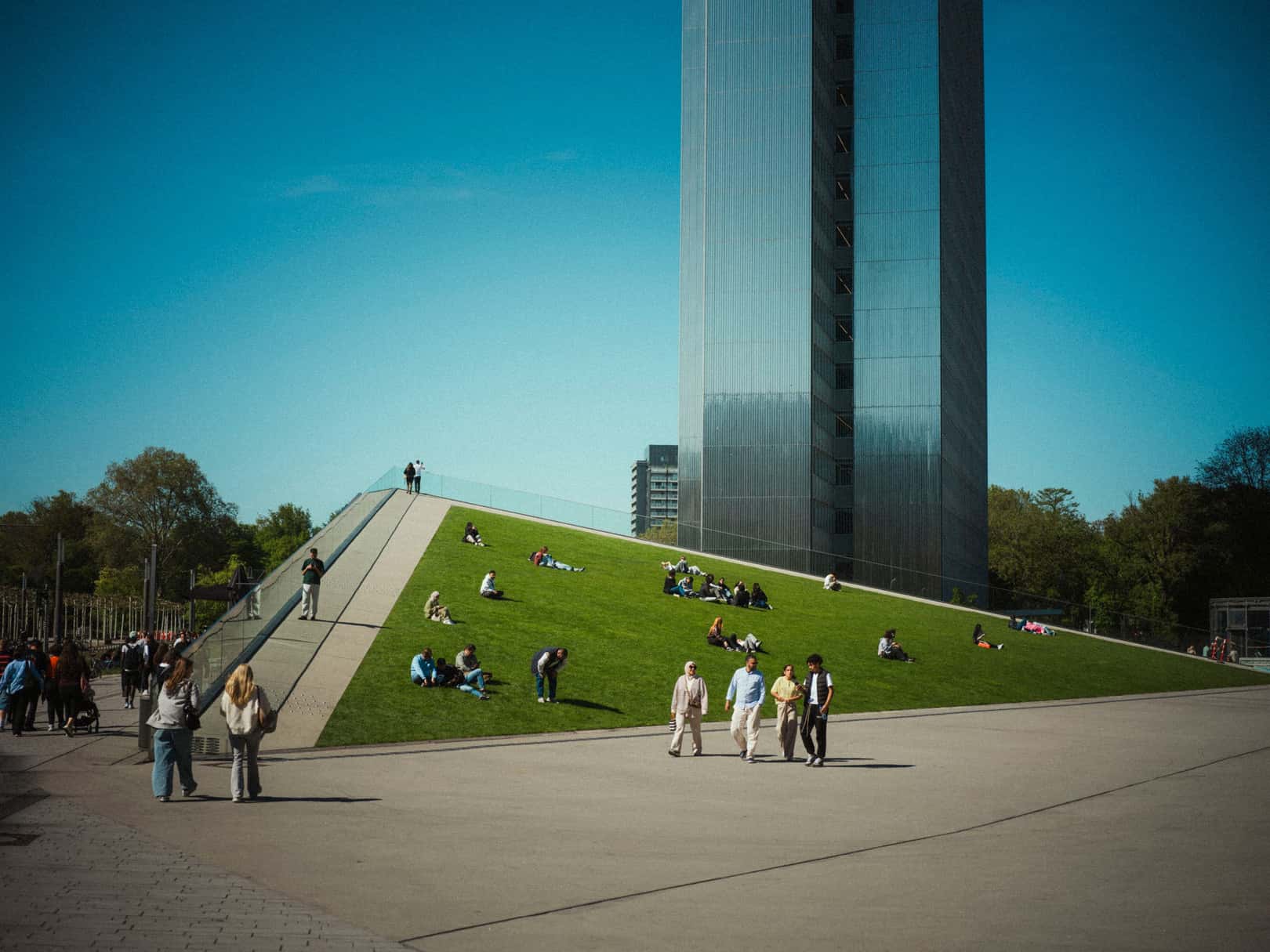 Über Düsseldorf und Venlo nach Eindhoven