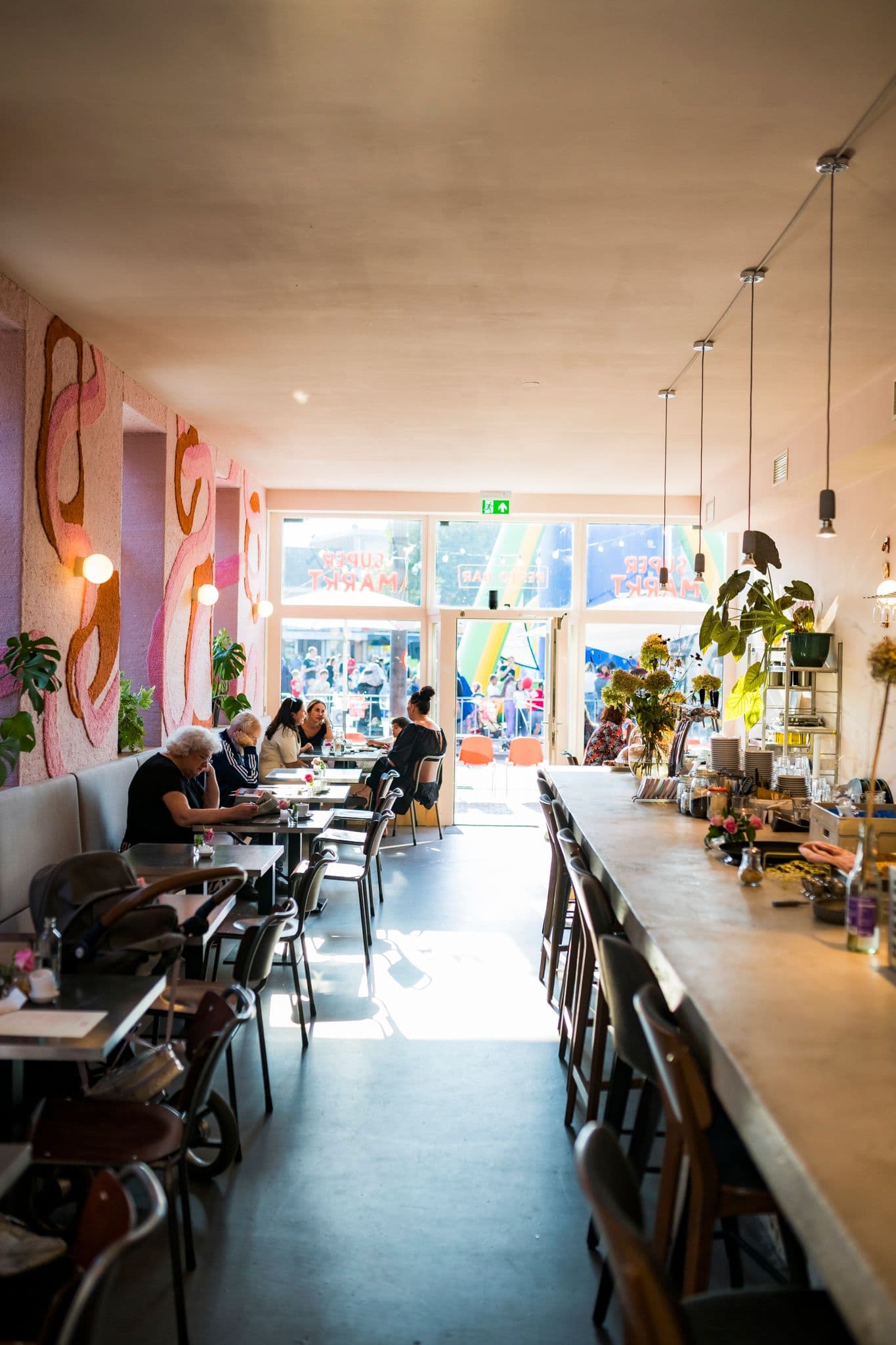 Max Kneefel Super MARKT restobar