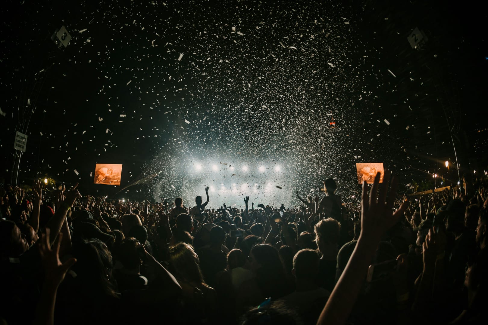 Festival (Unsplash)