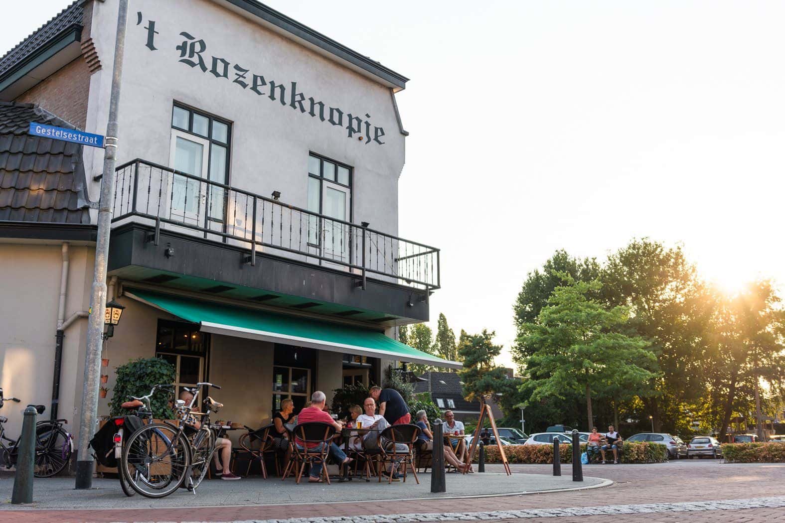 Nick Bookelaar 9x Terrassen für ein wohlverdientes Bier nach der Radtour