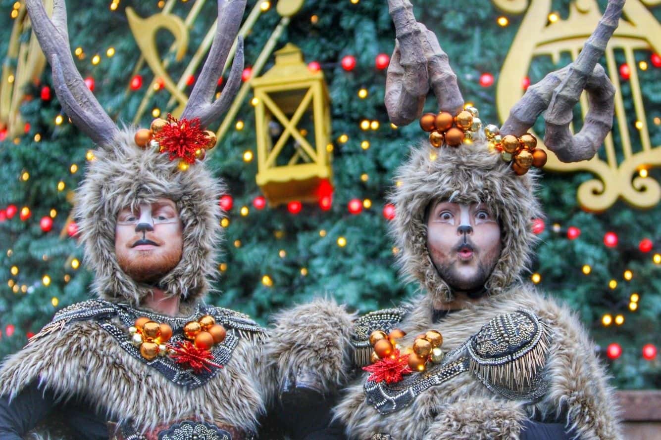 Emma's xmas Straattheater: Dickens Echtpaar