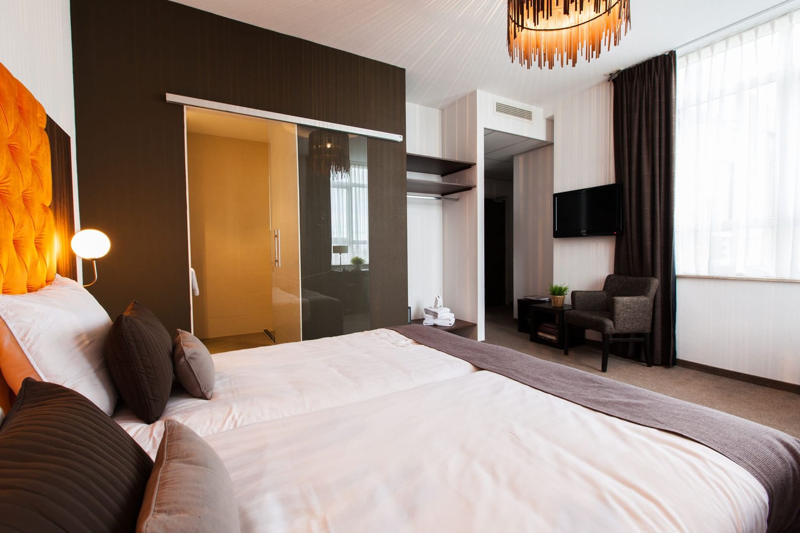 Default copyright Hotel La Reine