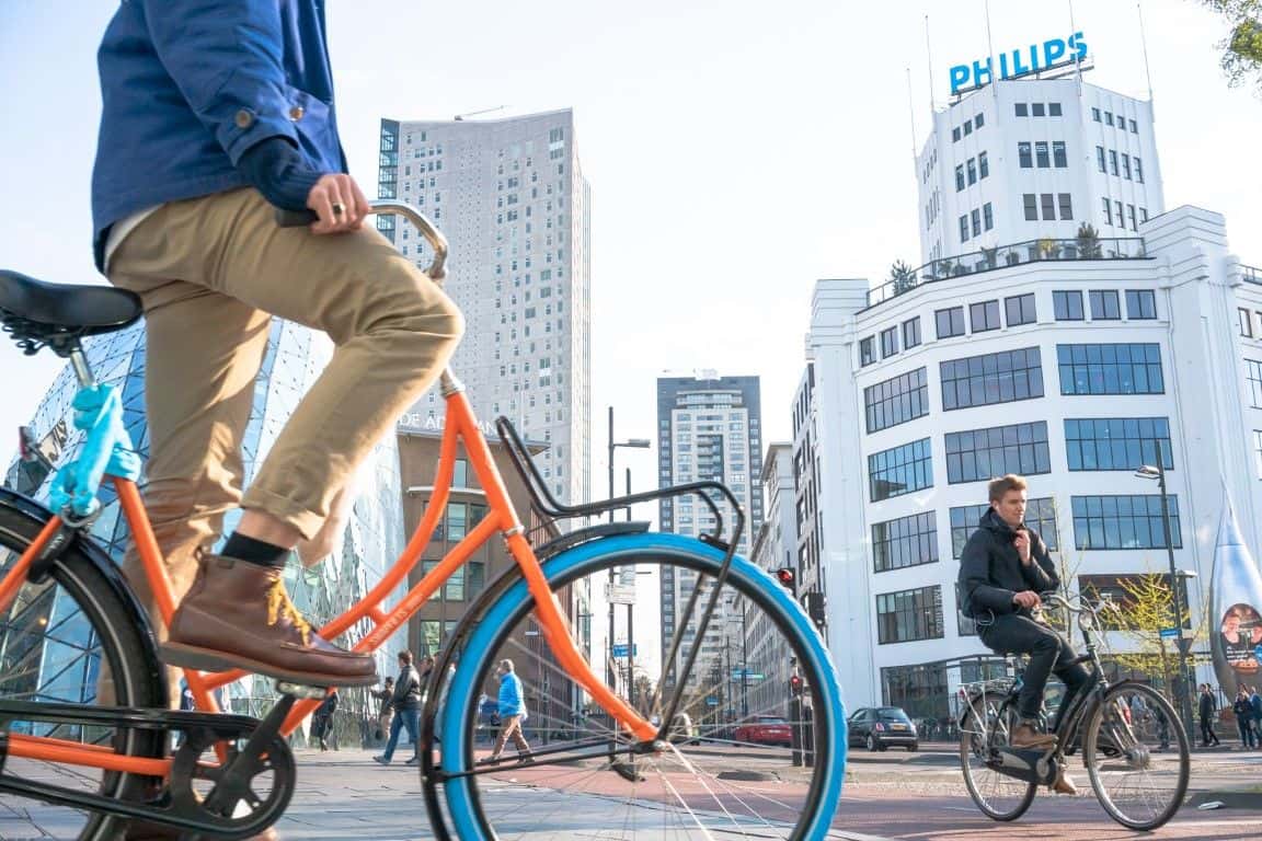 So überlebst du die niederländische Fahrradkultur