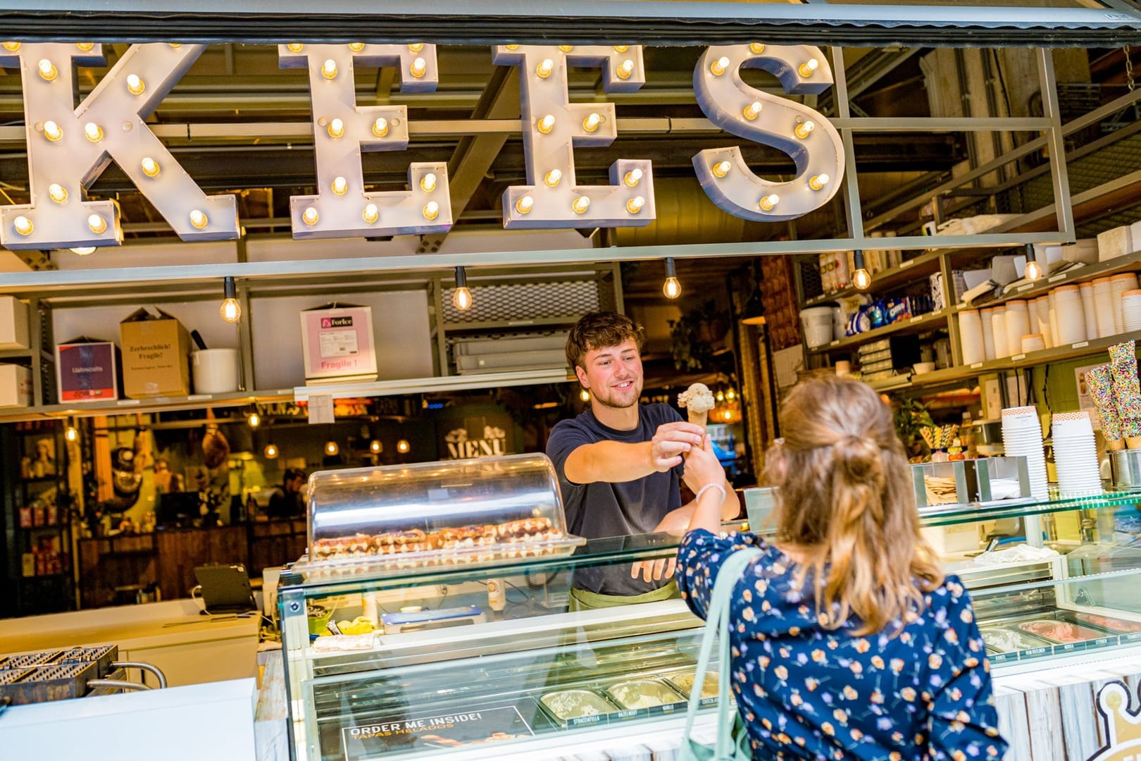 Max Kneefel IJssalon Kees