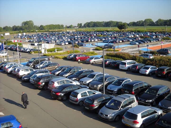 Parking Eindhoven Airport