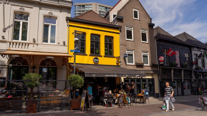 Coffeeshop Upstairs