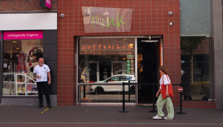 Coffeeshop Pink